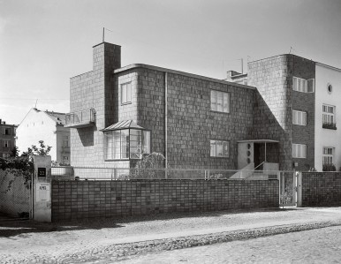 Architect R. Gutt, garden landscaper Alina Scholtz, 1934, 33a Kielecka Street